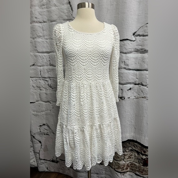 Lilly Pulitzer Resort White Geanna Scalloped Shell Lace Swing Dress - Picture 4 of 8